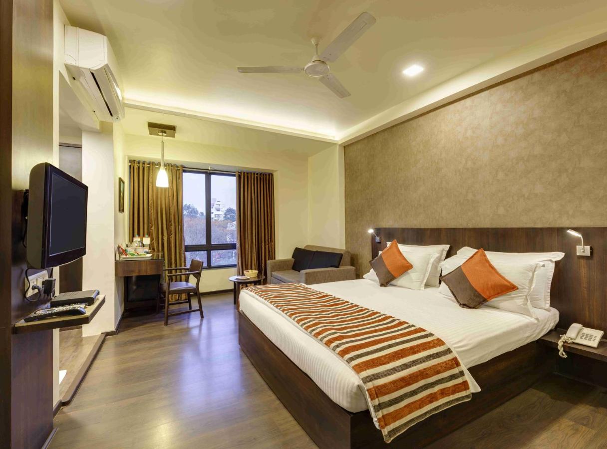 Regenta Place Raysons Kolhapur Εξωτερικό φωτογραφία