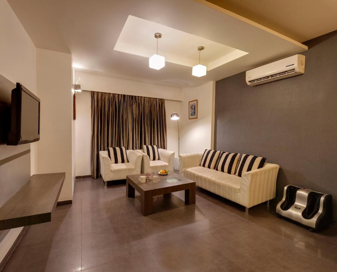 Regenta Place Raysons Kolhapur Εξωτερικό φωτογραφία